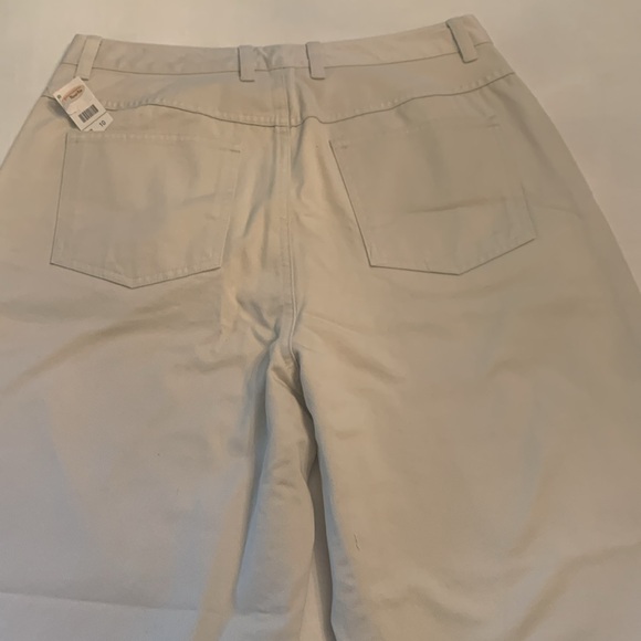 Talbots Khakis. NWT. Size 10 - Picture 9 of 9
